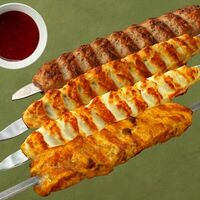 Огонь и мясо в Шашлычара