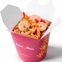 Wok с цыпленком и креветками в Фри мэн