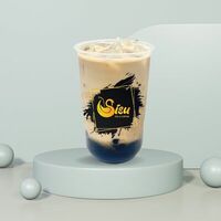 Жасминовый чай с молоком в Sisu bubble tea