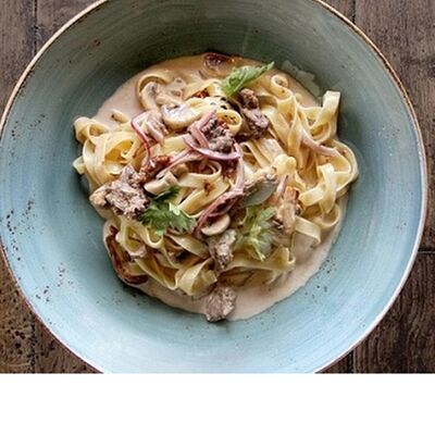 Паста с телятиной и грибамив Чили Gurman Сlub по цене 550 ₽