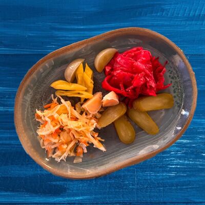 Соленья из бочки в Два капитана по цене 450 ₽