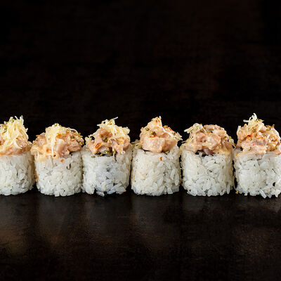 Запеченный ролл Гребешок-тунец в Джонга по цене 520 ₽