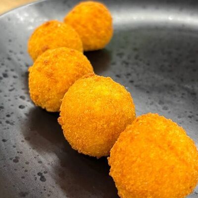 Сырные шарики в Чебурек номер 1 по цене 250 ₽