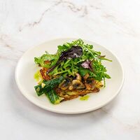 Драник картофельный с микс-салатом в Бинхартс