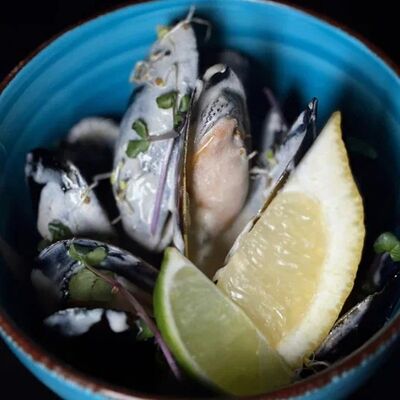 Мидии в соусе дорблю в Бобер Выдыхай по цене 775 ₽