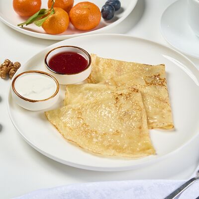 Блины со сметаной и вареньем в Prosto кофе & кухня по цене 270 ₽