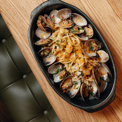 Спагетти вонголе в Omela по цене 1850 ₽