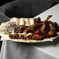 Фирменный мангальный сет в Опера