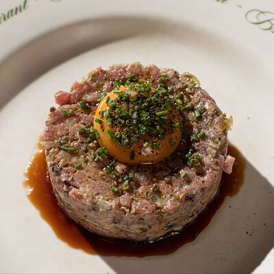 Стейк-тартар из говядины в Bshushu по цене 1140 ₽