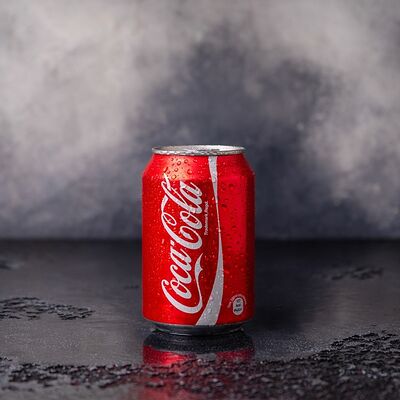 Coca Cola 0.3 л в Почтальон суши по цене 201 ₽