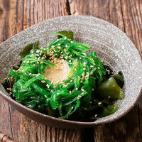 Салат с чукой в Сушишоп