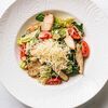 Фирменный Цезарь с курицей в Hurma по цене 700