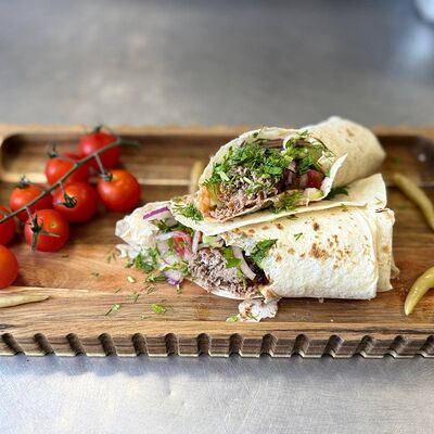 Люля-кебаб в лаваше с баранинойв Восточный экспресс по цене 325 ₽