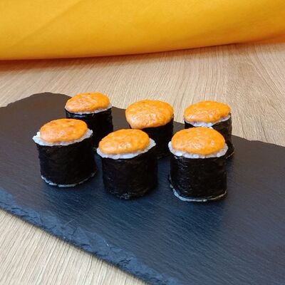 Спайси-креветка в Caviar Rolls по цене 230 ₽