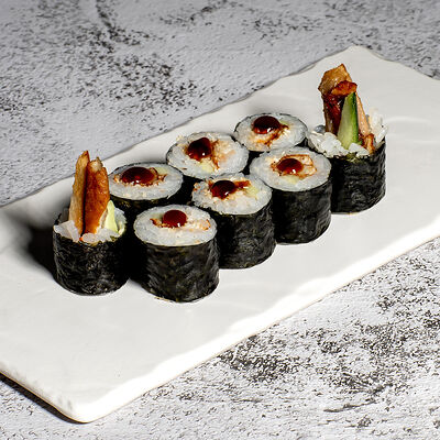 Ролл с угрём 6шт в Corneli Pizza по цене 399 ₽