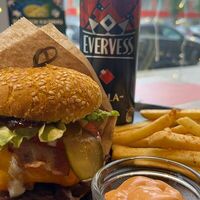 Комбо Первый бургер в True&Evil