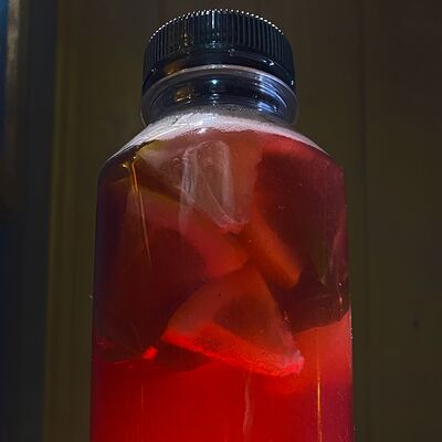 Лимонад Черная смородина в Taka Bar & Grill по цене 265 ₽