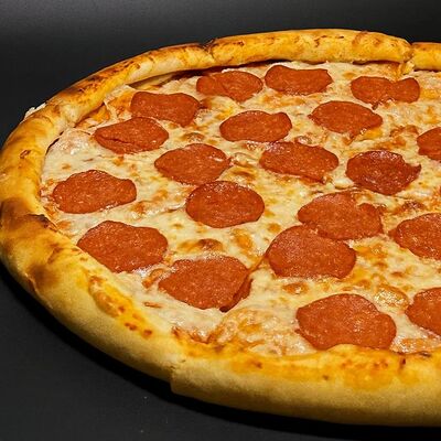 Пицца Пепперони в Sandwich club по цене 500 ₽