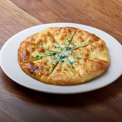 Хачапури классическое маленькое с сыром и зеленью в Кафе хачапури по цене 432 ₽