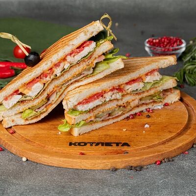 Клаб-сэндвич Two-Level в Котлета по цене 500 ₽