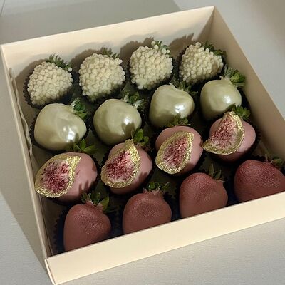 Клубника в шоколадев Allowberry по цене 4900 ₽