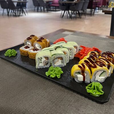 Сет Микс ролл в Чили Gurman Сlub по цене 1450 ₽