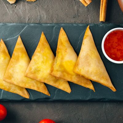 Эмпанадас/чебуреки по-мексикански в Hatimaki по цене 758 ₽