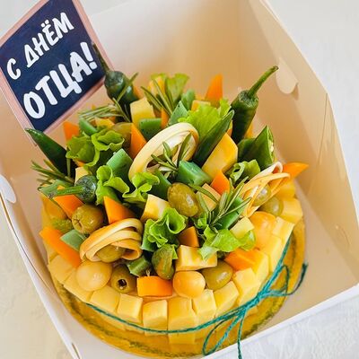 Бенто торт из сыра Халяль С днем отцав Дарите красиво по цене 4199 ₽