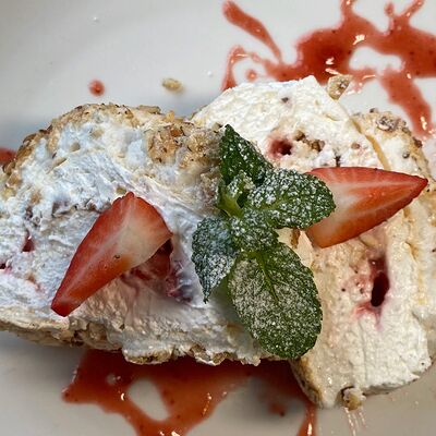 Меренговый рулет в Veranda Shaffran Шафран по цене 390 ₽