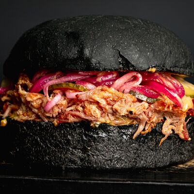 Бургер Бумер в Rebro мясо & бургеры по цене 930 ₽