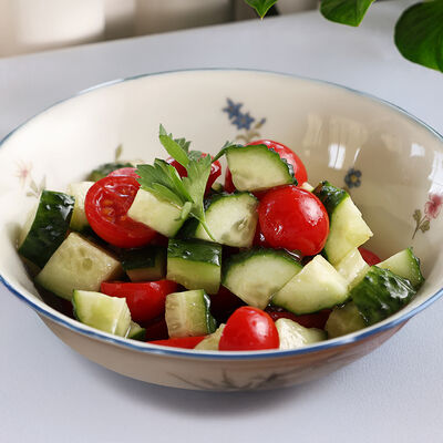 Овощной салат с маслом в Юность у моря по цене 200 ₽