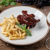 Свиные ребрышки в остром соусе BBQ в Adriano