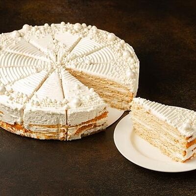 Торт Молочная девочка в SUSHIлка по цене 385 ₽