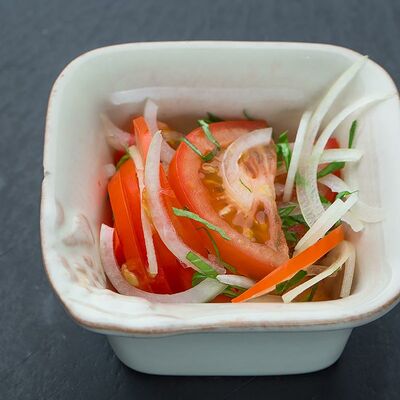 Салат айчичук в Чайхона №1 Братьев Васильчуков по цене 115 ₽