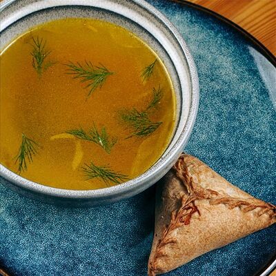 Суп-лапша с эчпочмакомв Наше место по цене 590 ₽