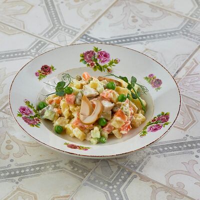 Оливье с маринованными боровиками и постным майонезом в Катюша Katyusha по цене 350