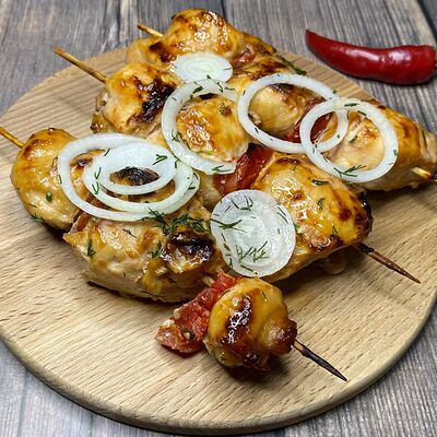 Шашлык куриный с гарниром в Семейное по цене 155 ₽
