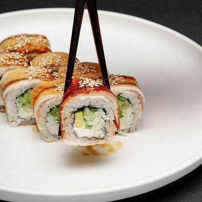 Угорь в Пару палок по цене 755 ₽