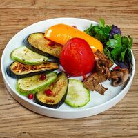 Овощи на мангале в Лари