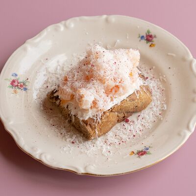 Бутерброд с креветкамив Pioner по цене 760 ₽