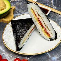 Онигири с курицей в Три Шефа