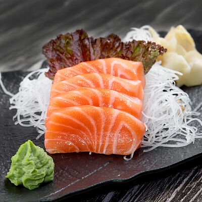 Сашими Лосось в Ginza по цене 1290 ₽