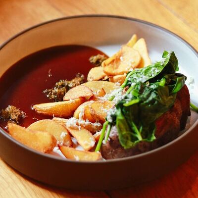 Говядина с картофельными дольками в Пинки Бандински по цене 54 р.