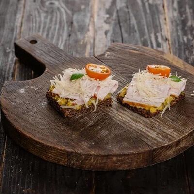 Бутерброды с бужениной в Люблин по цене 180 ₽