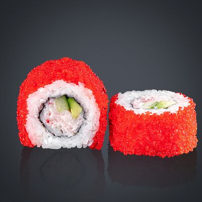 Ролл Калифорния с тобико в Wok & Roll по цене 540 ₽