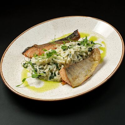 Красная рыба с рисом басмати в Pinta Haus по цене 1050 ₽