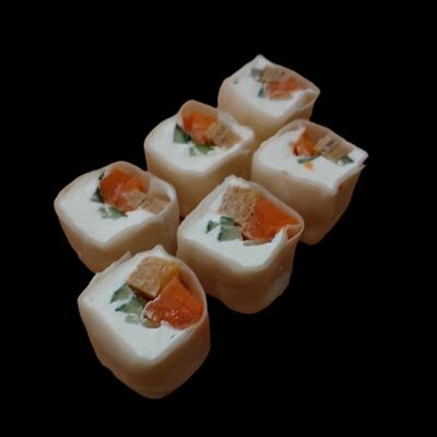 Харумаки с лососем в Марко пицца по цене 530 ₽