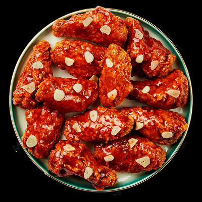 Крылья Медово-чесночные средняя порция в Kannam Chicken по цене 799