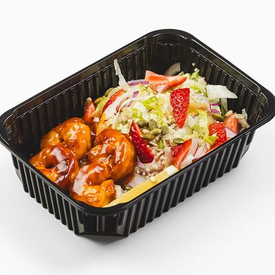 Салат с кускусом, клубникой и креветками в Traveler's Coffee по цене 719 ₽