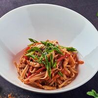 Wok с курицей острый в Росс